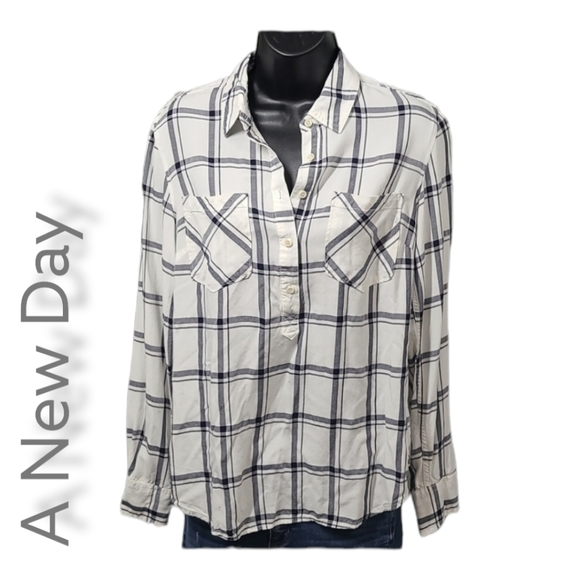 A New Day Plaid Any Day Top - Picture 3 of 11
